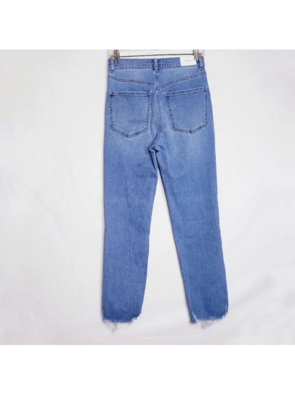 Express Slim Leg Super High Rise Waist Raw Hem Jeans Women's Size 4